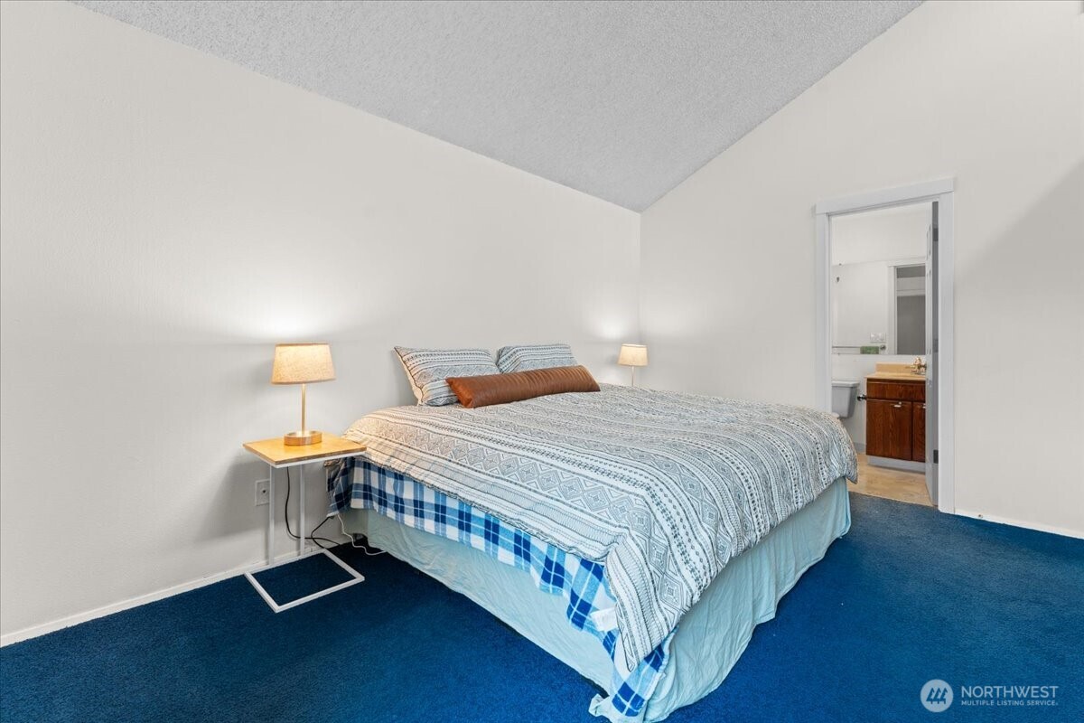 13414 NW Indian Springs Dr , Vancouver, WA 98685