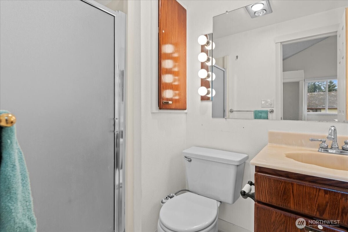 13414 NW Indian Springs Dr , Vancouver, WA 98685