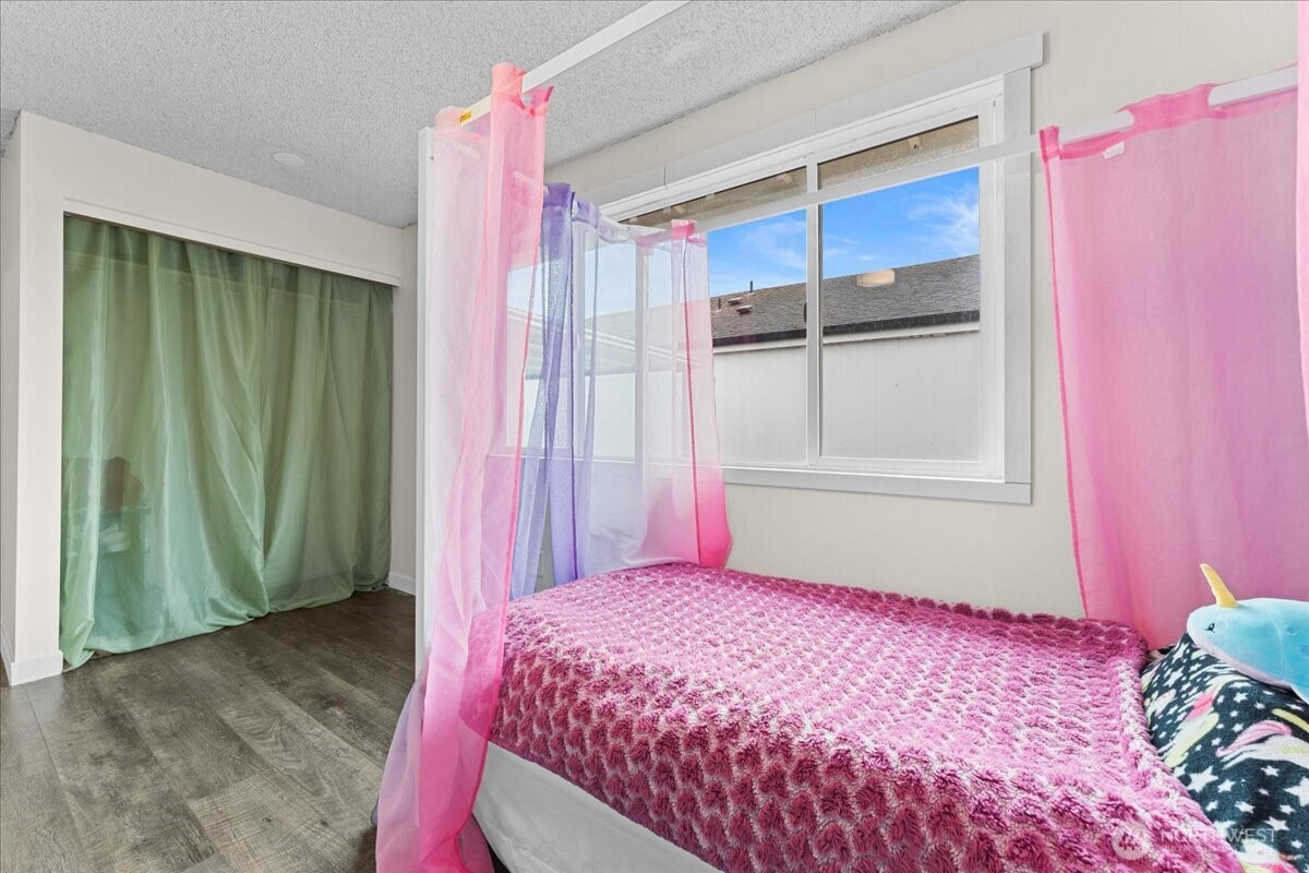 13414 NW Indian Springs Dr , Vancouver, WA 98685