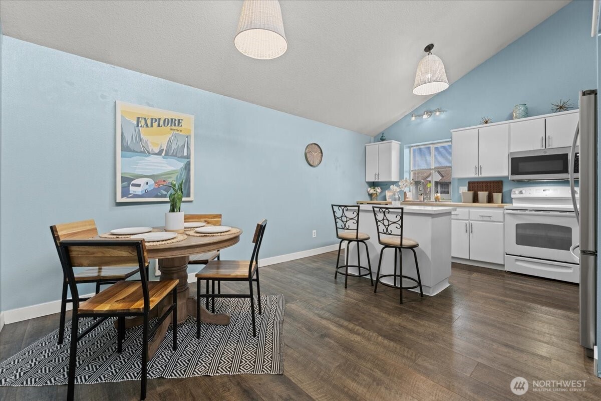 13414 NW Indian Springs Dr , Vancouver, WA 98685