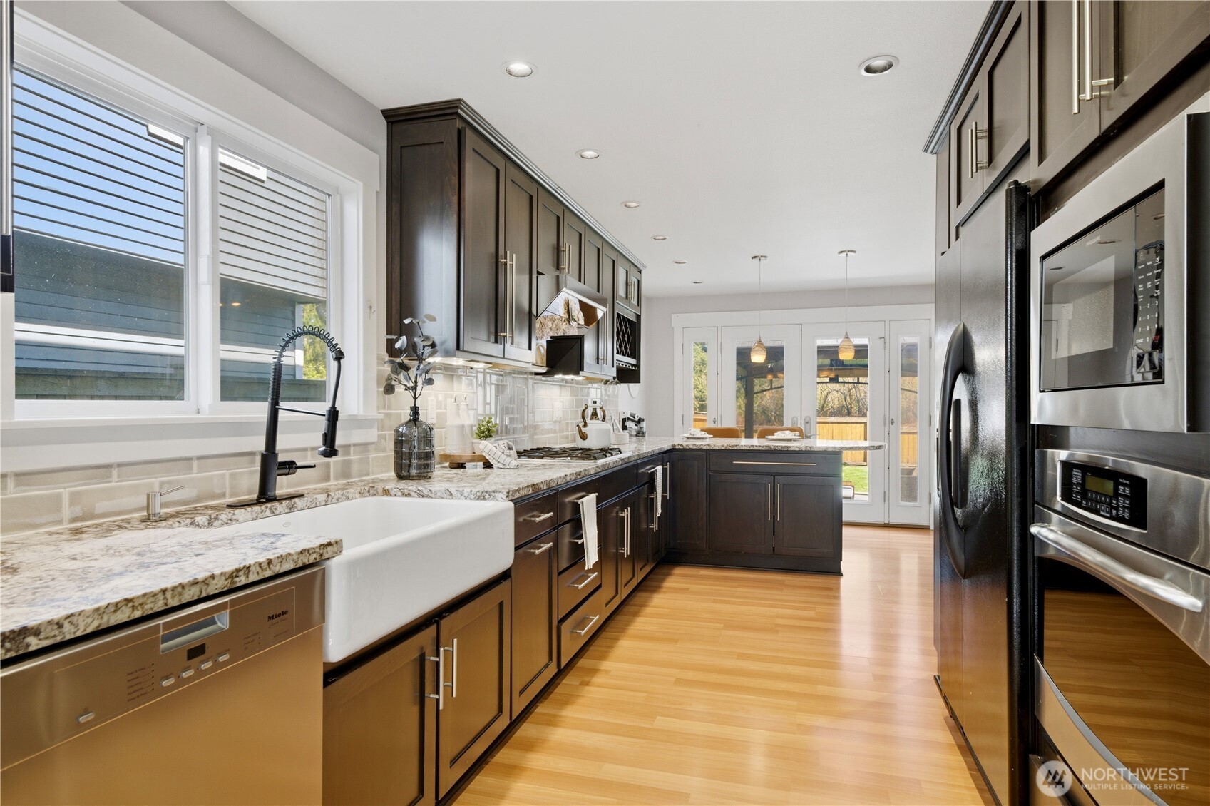 7210 120th Avenue NE, Kirkland, WA 98033