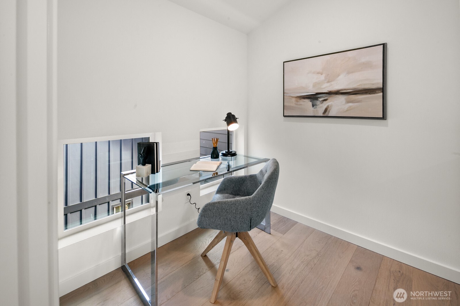 2851 NW 70th Street , Seattle, WA 98117