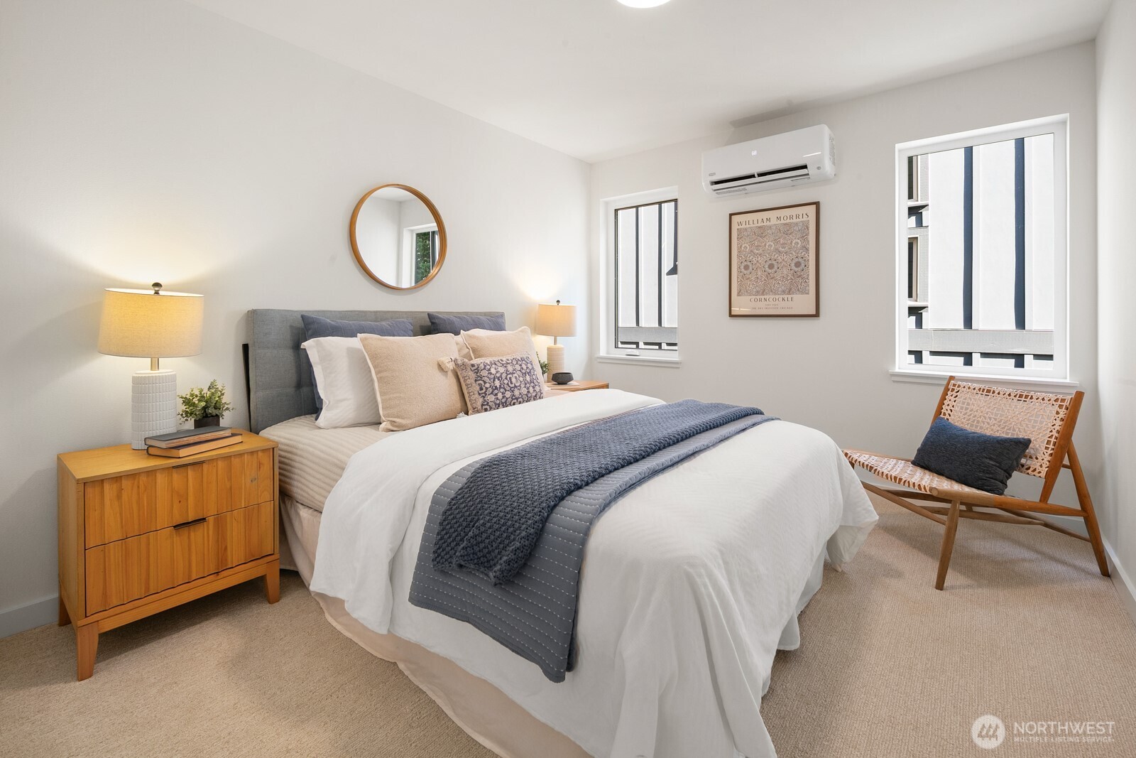 2851 NW 70th Street , Seattle, WA 98117