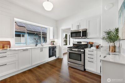 7043 24th Avenue NW, Seattle, WA 98117 - Photo 14