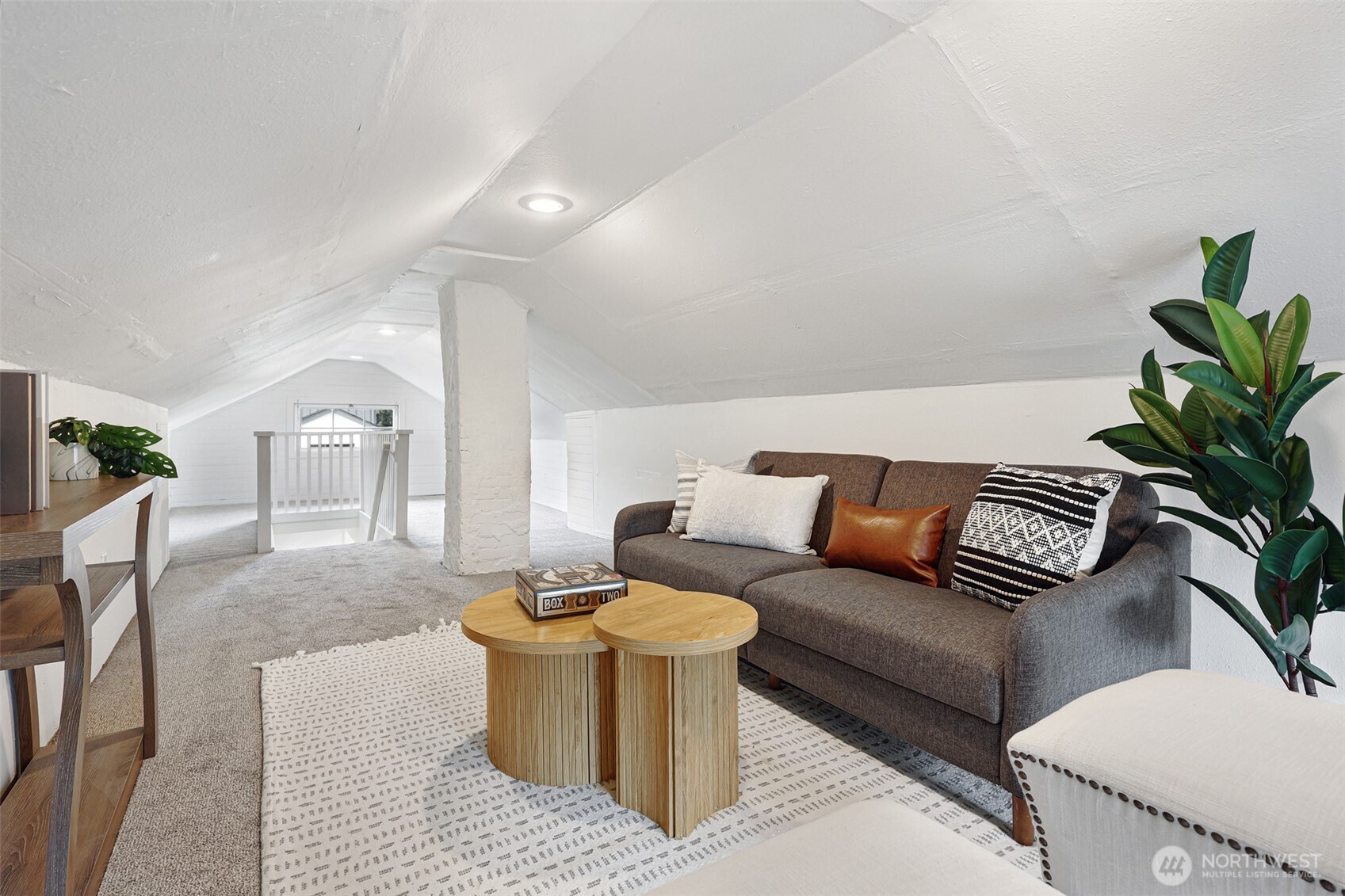 7043 24th Avenue NW, Seattle, WA 98117