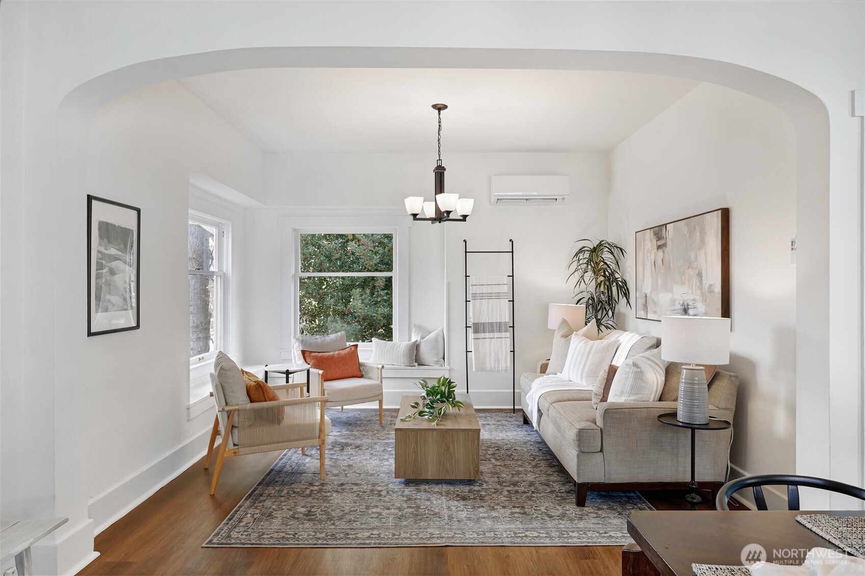 7043 24th Avenue NW, Seattle, WA 98117