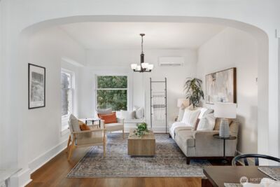 7043 24th Avenue NW, Seattle, WA 98117 - Photo 3