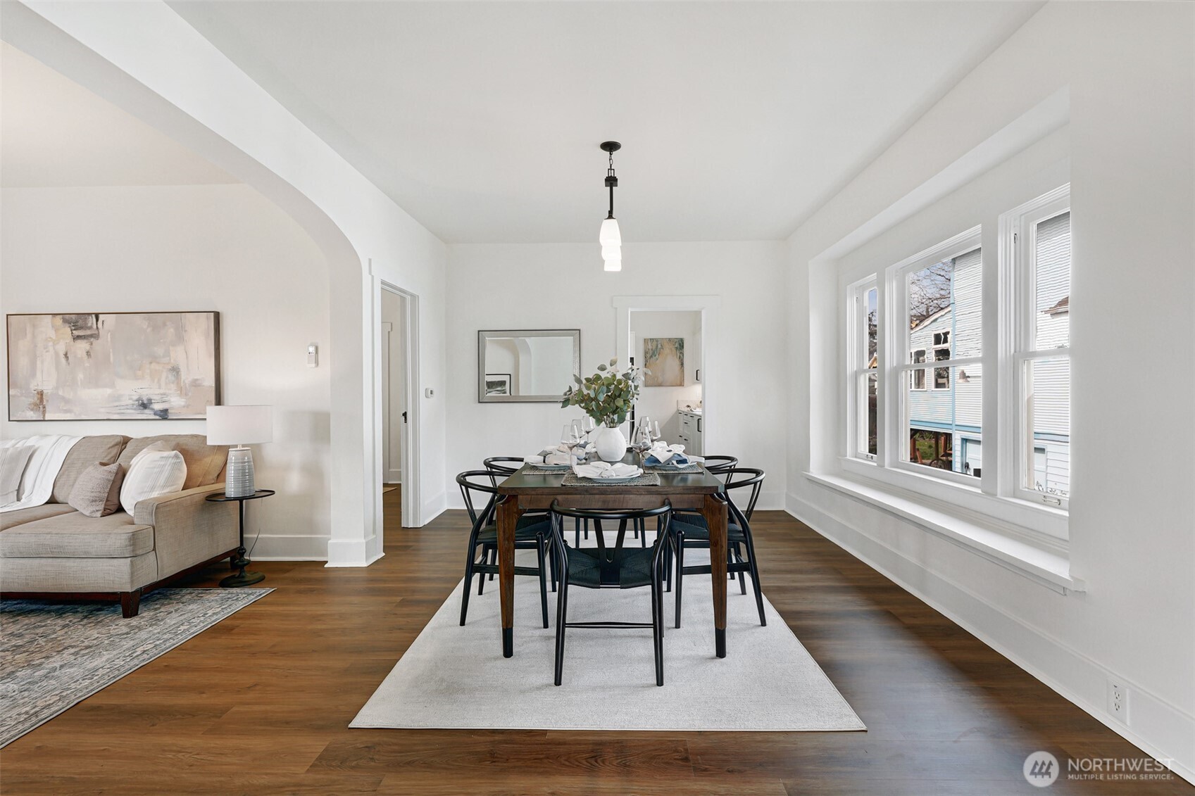 7043 24th Avenue NW, Seattle, WA 98117