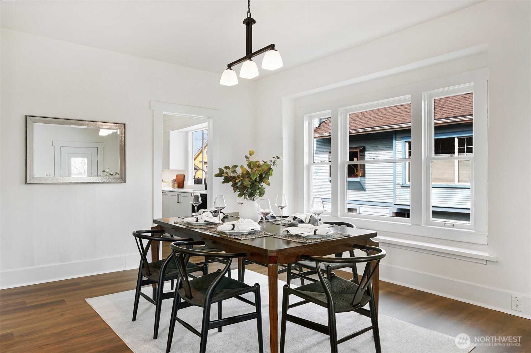 7043 24th Avenue NW, Seattle, WA 98117