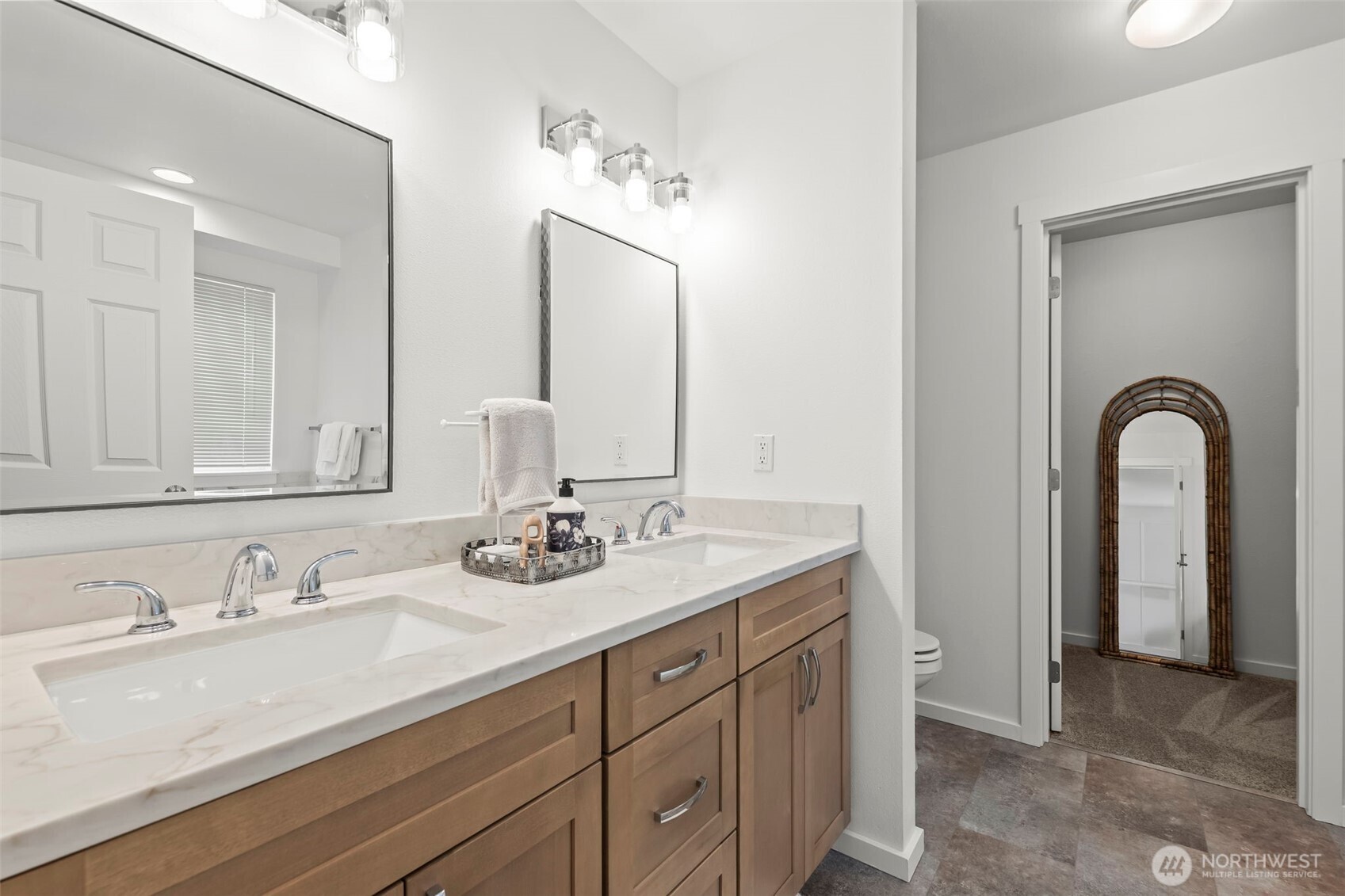 5511 54th Avenue Ct W, University Place, WA 98467-4820