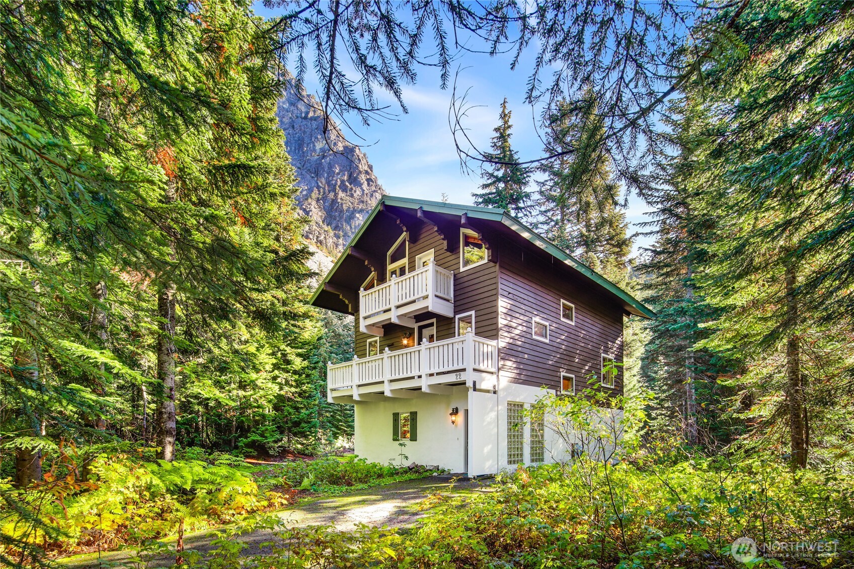 22 Alpental Street , Snoqualmie Pass, WA 98068