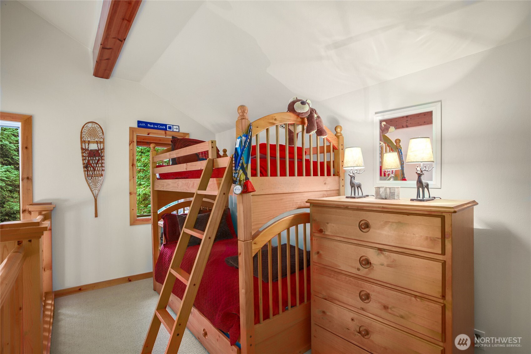 22 Alpental Street , Snoqualmie Pass, WA 98068