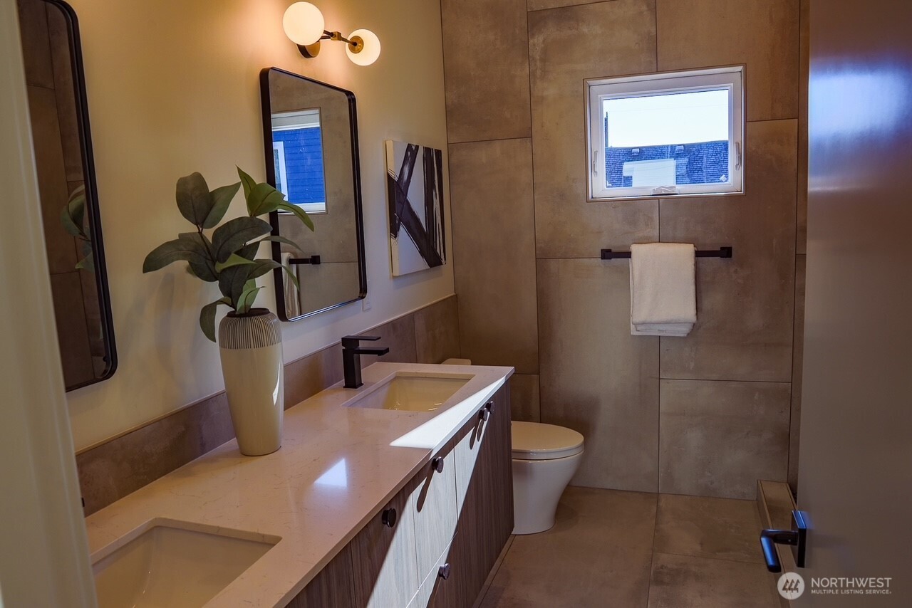 4217 S Findlay Street , Seattle, WA 98118