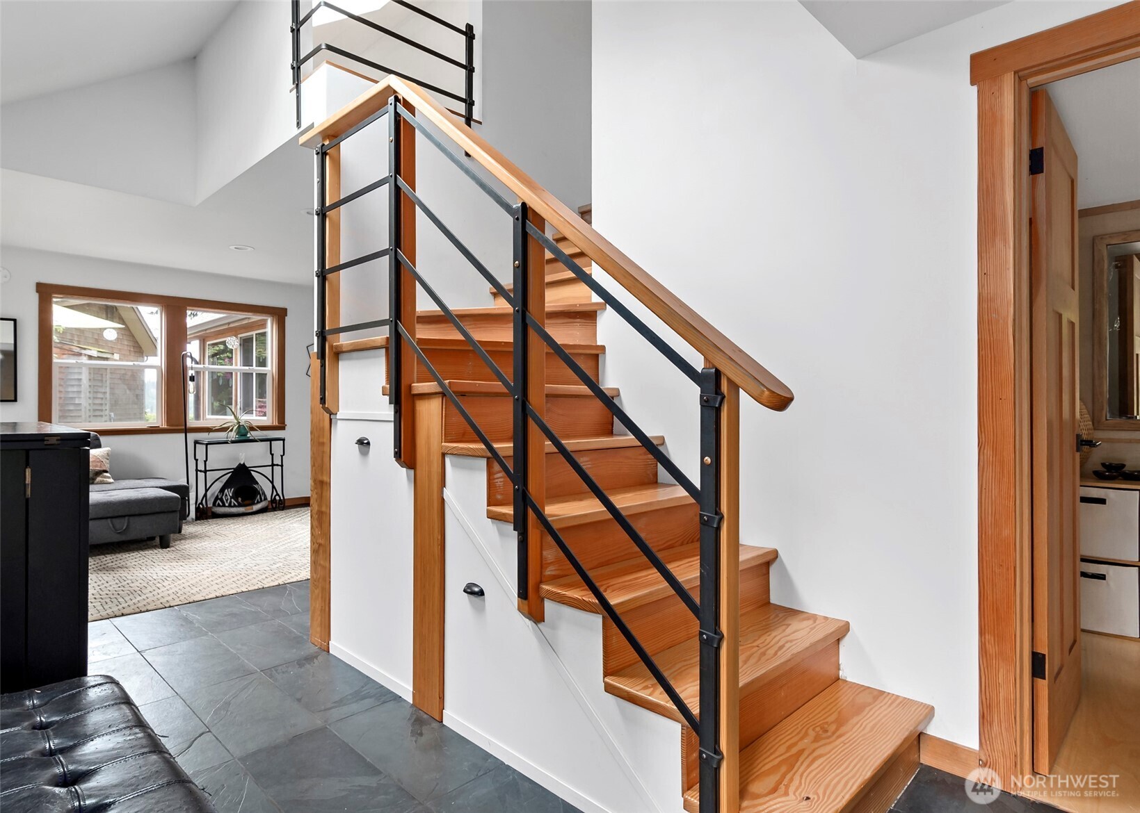 5222 East Harbor Road , Freeland, WA 98249