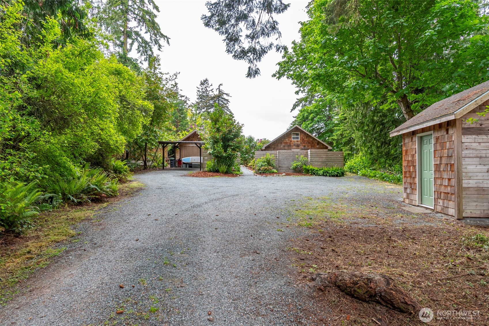 5222 East Harbor Road , Freeland, WA 98249