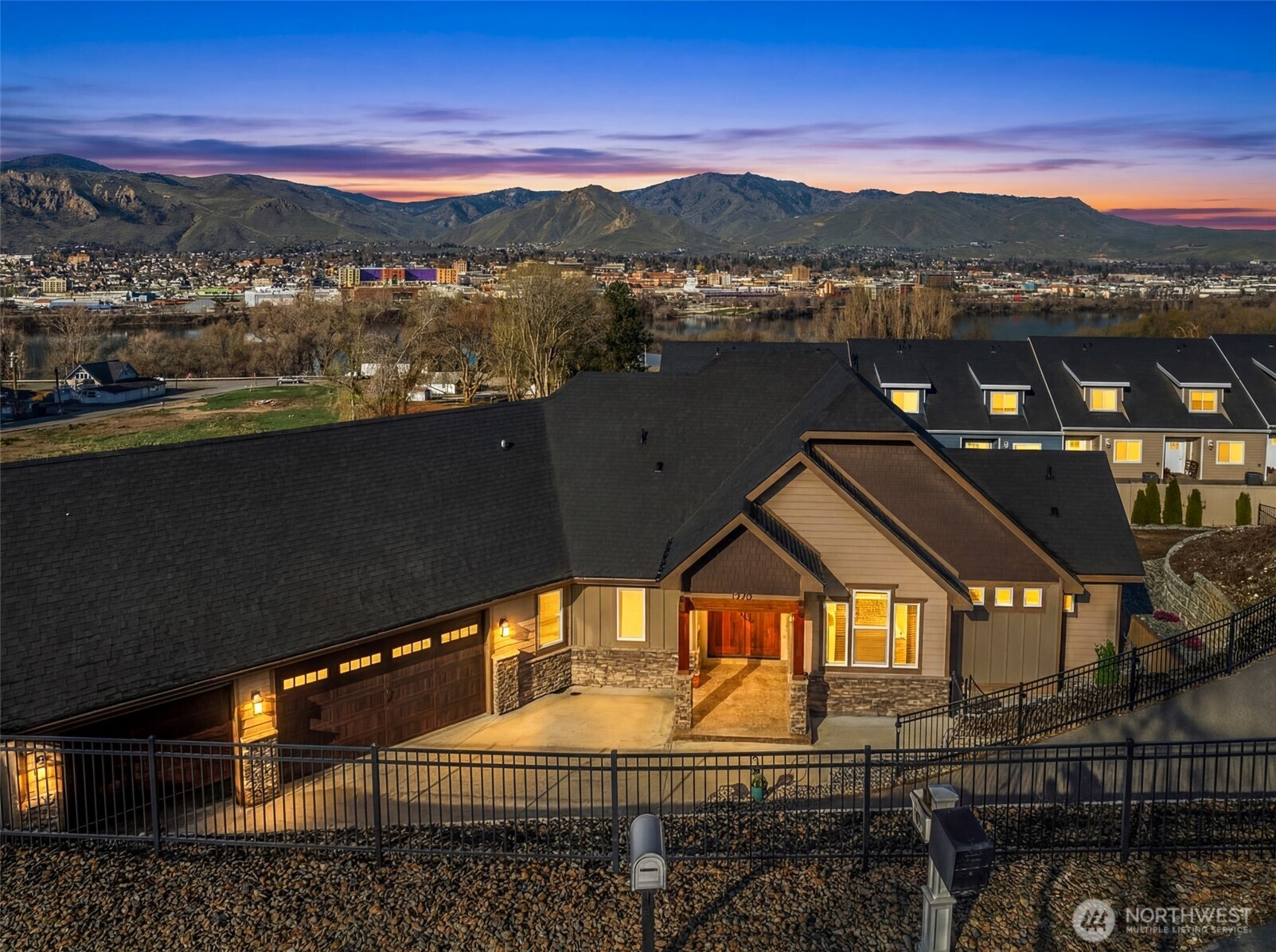 1330 N Arbor Terrace , East Wenatchee, WA 98802