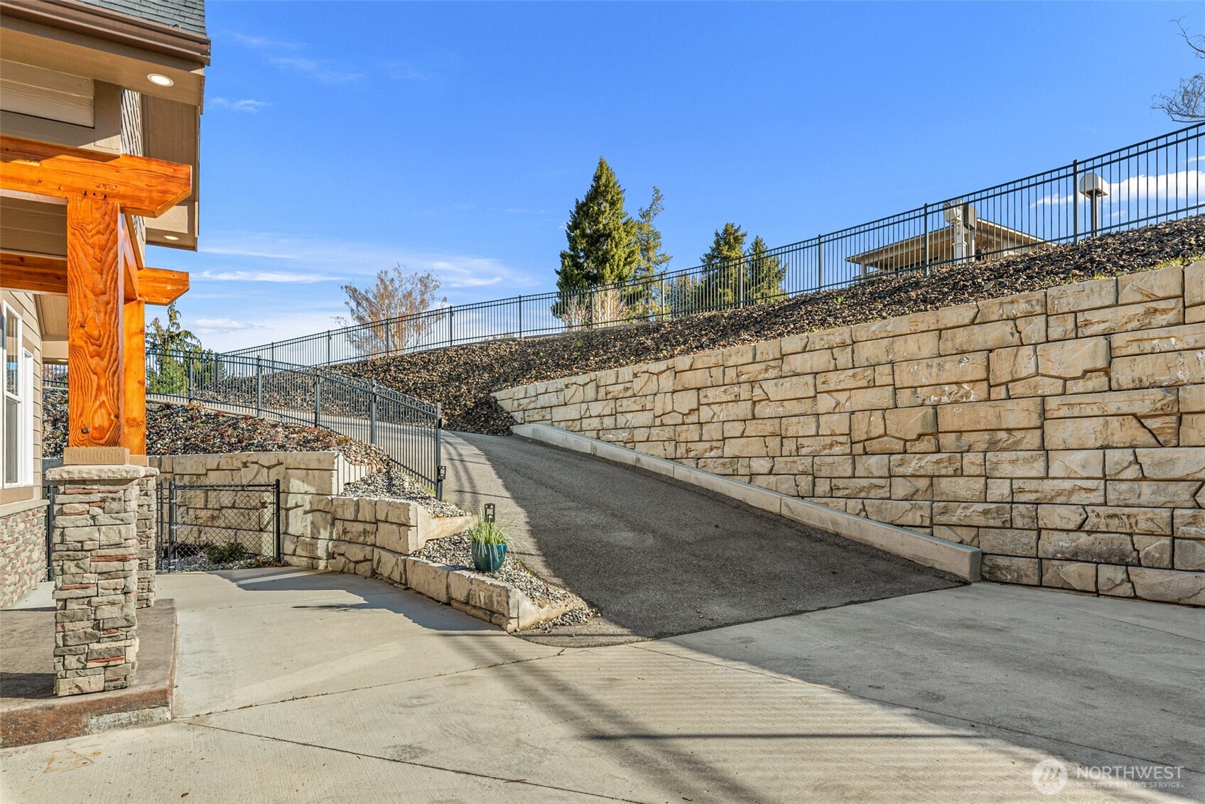 1330 N Arbor Terrace , East Wenatchee, WA 98802