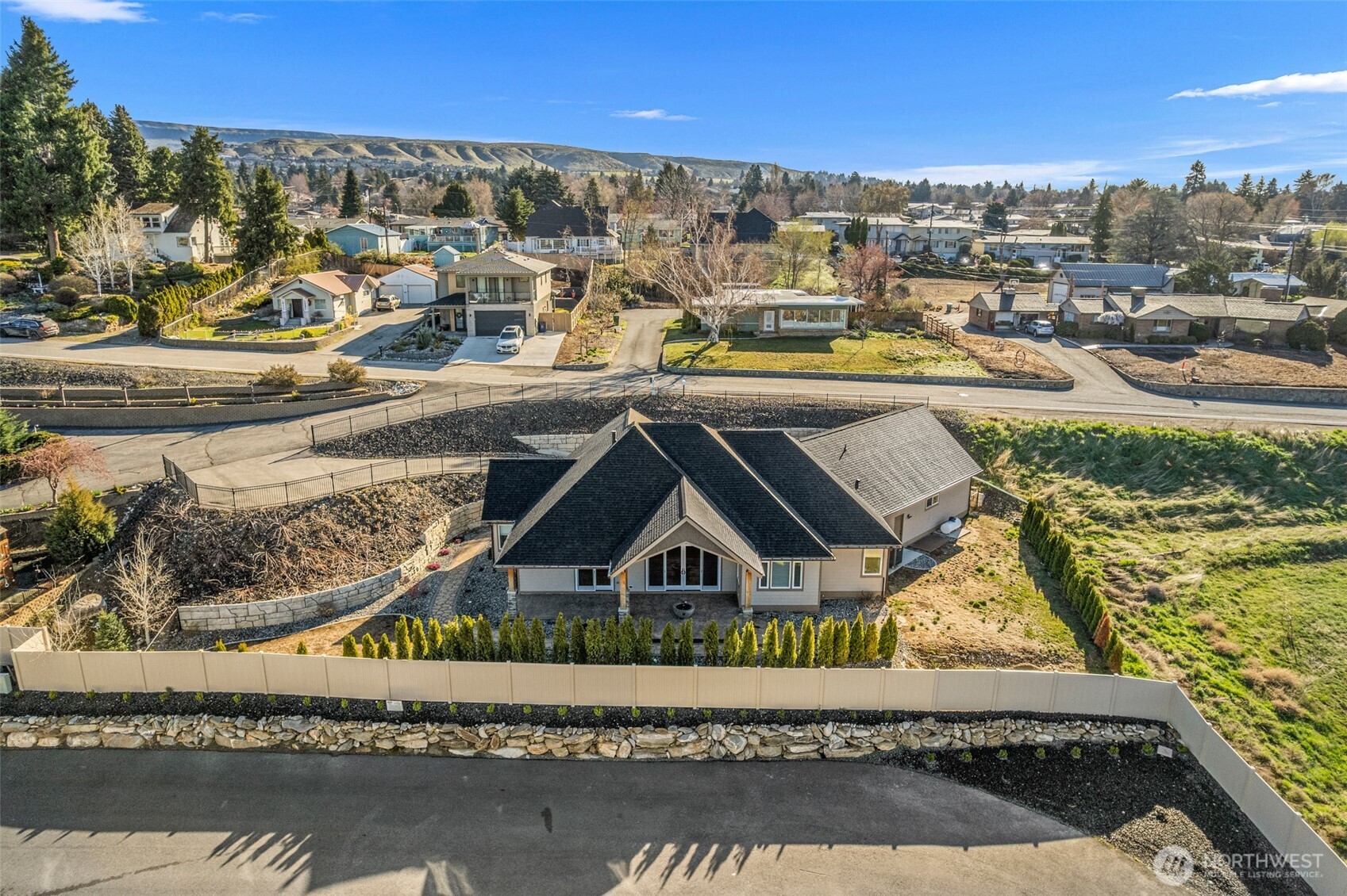1330 N Arbor Terrace , East Wenatchee, WA 98802