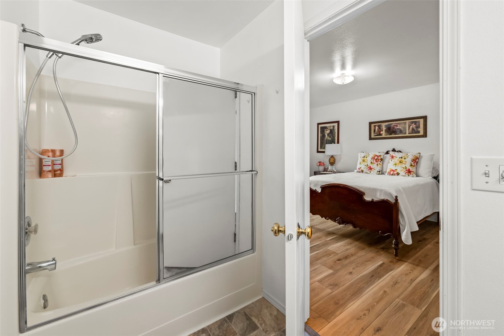 90 E Treasure Island Drive , Allyn, WA 98524