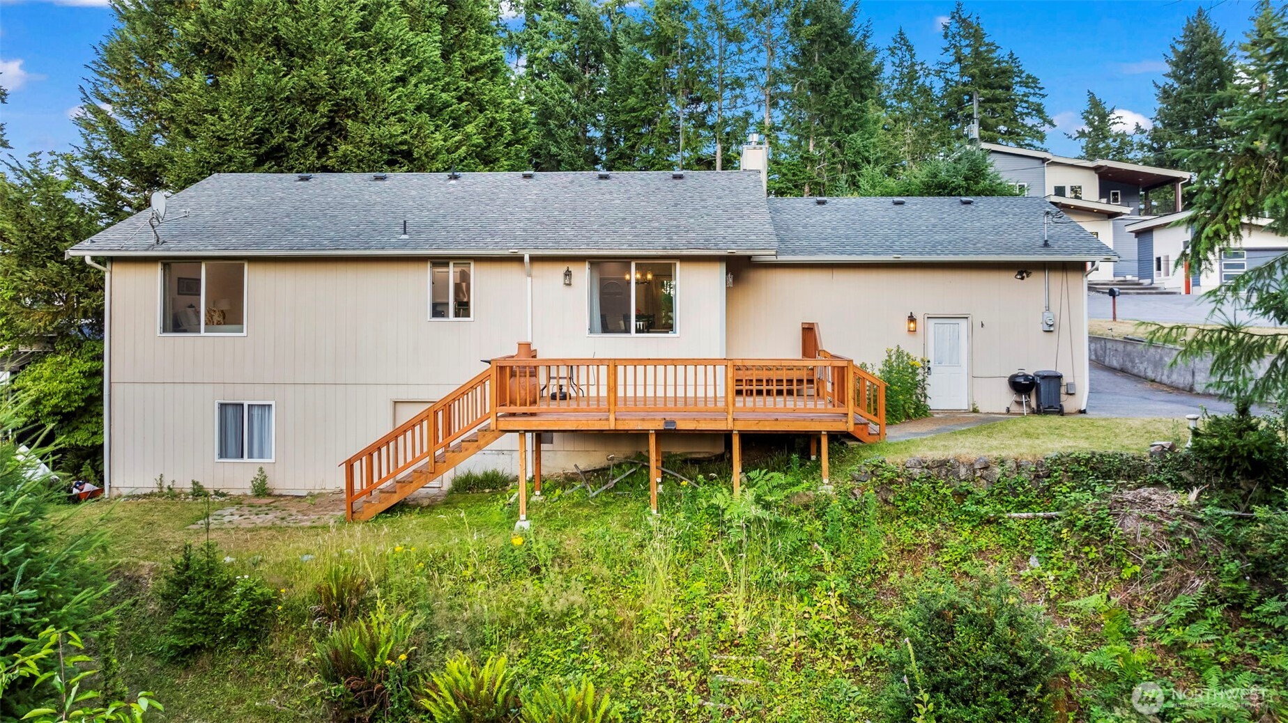 90 E Treasure Island Drive , Allyn, WA 98524