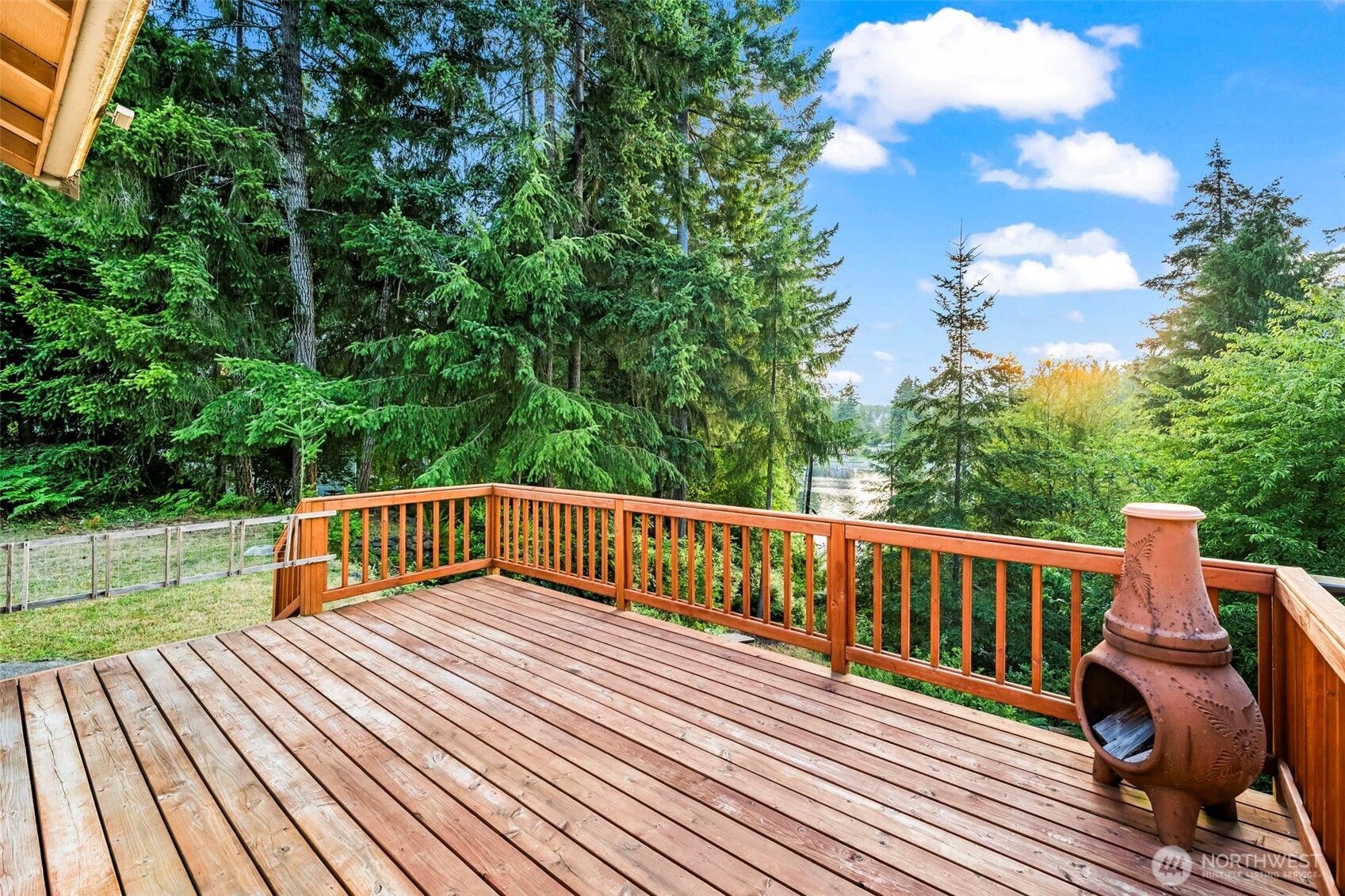 90 E Treasure Island Drive , Allyn, WA 98524