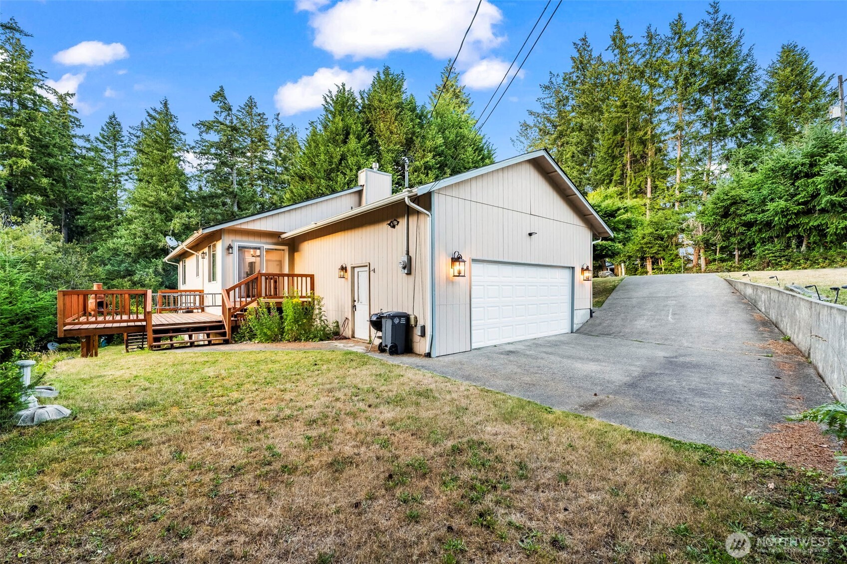 90 E Treasure Island Drive , Allyn, WA 98524