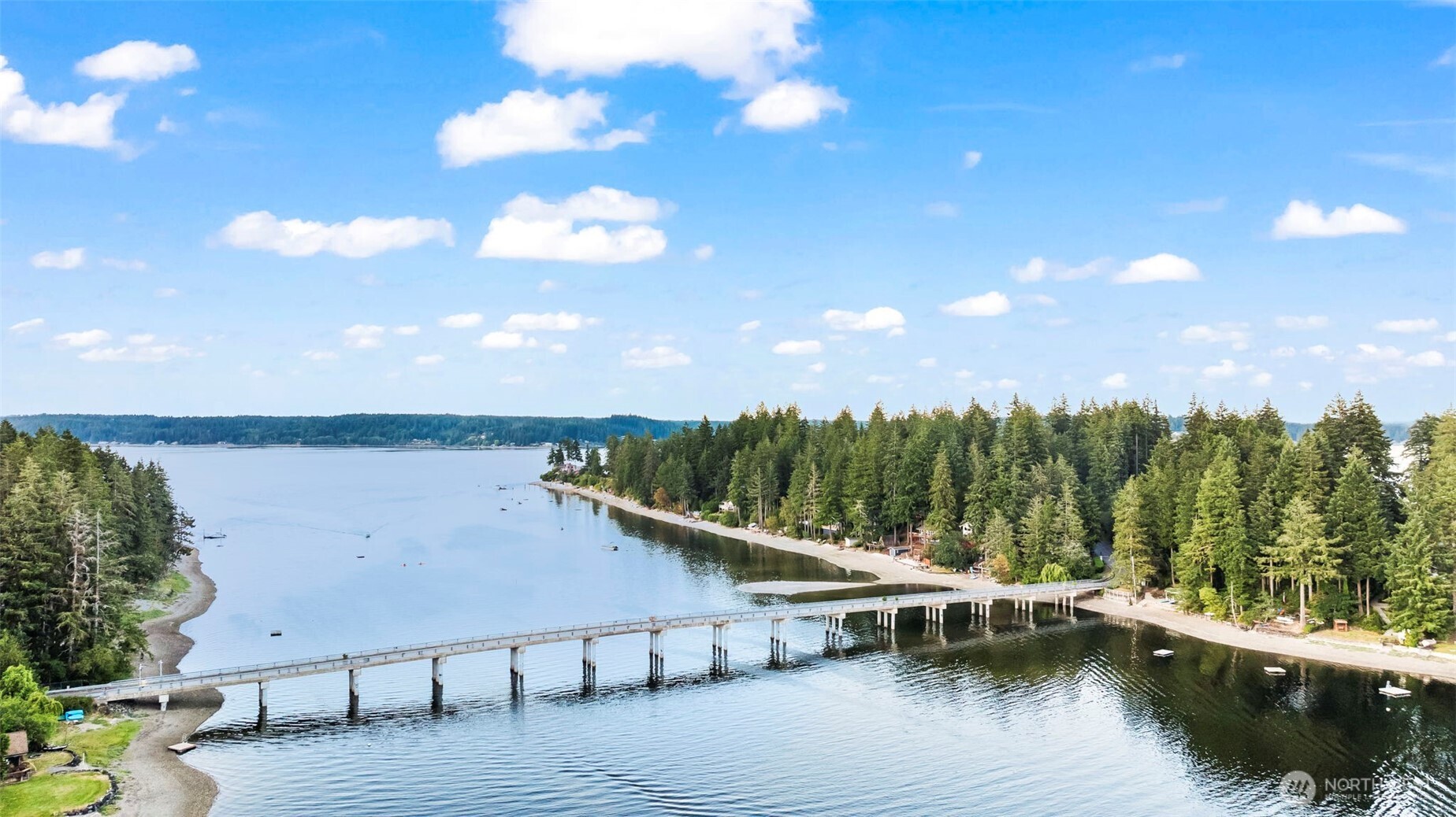 90 E Treasure Island Drive , Allyn, WA 98524