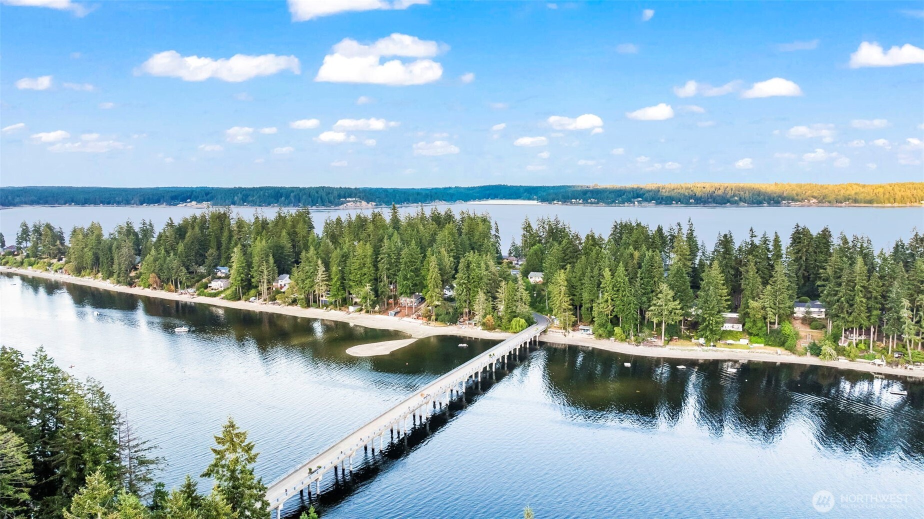 90 E Treasure Island Drive , Allyn, WA 98524