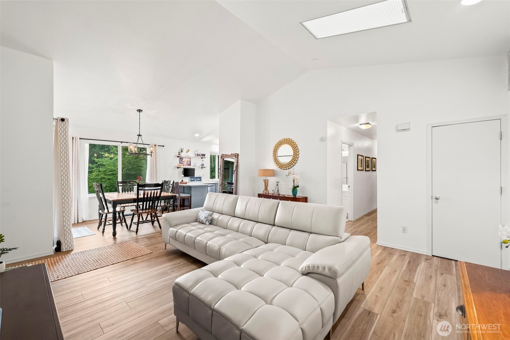 90 E Treasure Island Drive , Allyn, WA 98524