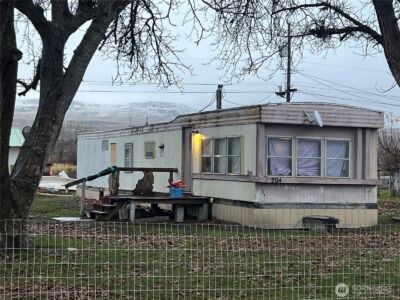 204 Davis Ave. , Brewster, WA 98812