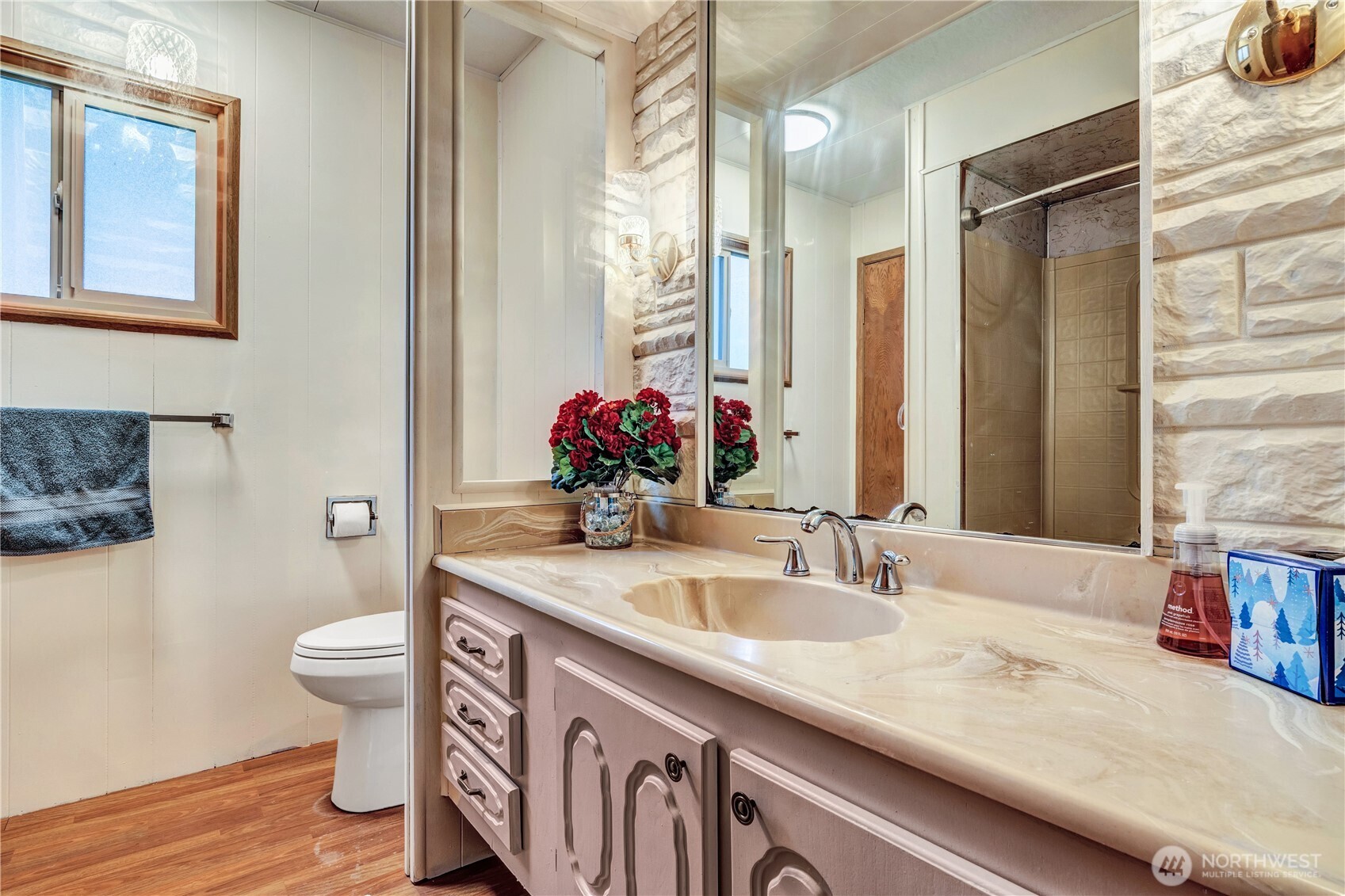 18425 NE 95th Street #110, Redmond, WA 98052