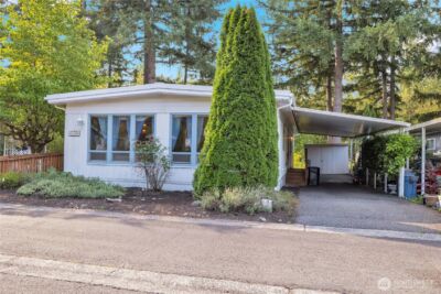 18425 NE 95th Street #110, Redmond, WA 98052 - Photo 2
