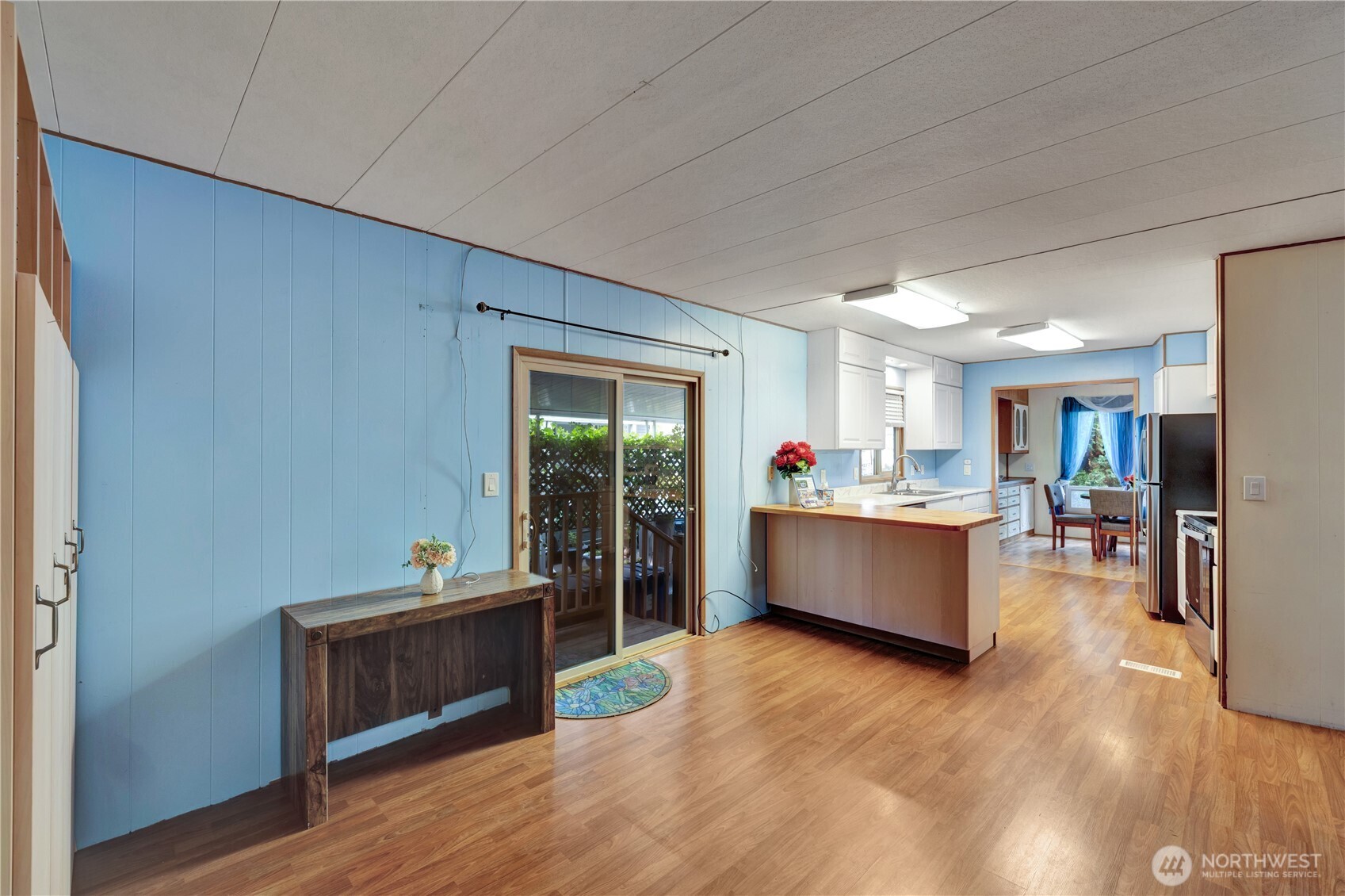 18425 NE 95th Street #110, Redmond, WA 98052