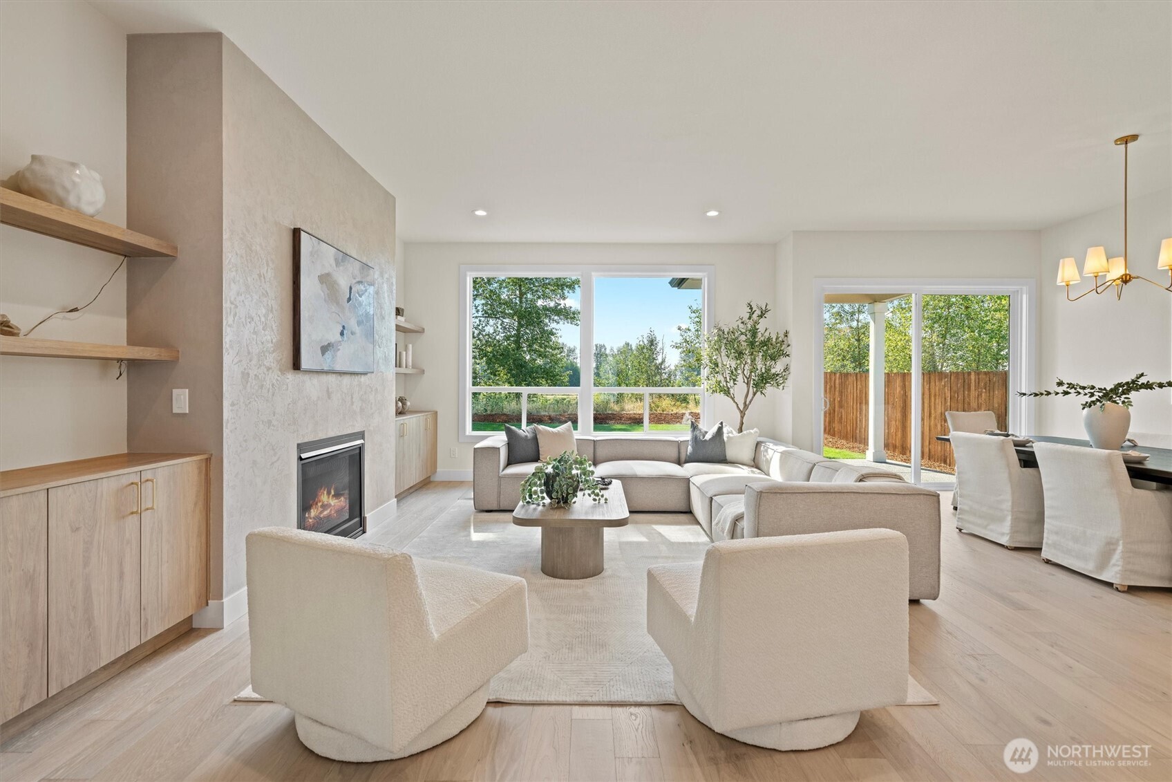 2040 S River Road , Kelso, WA 98626