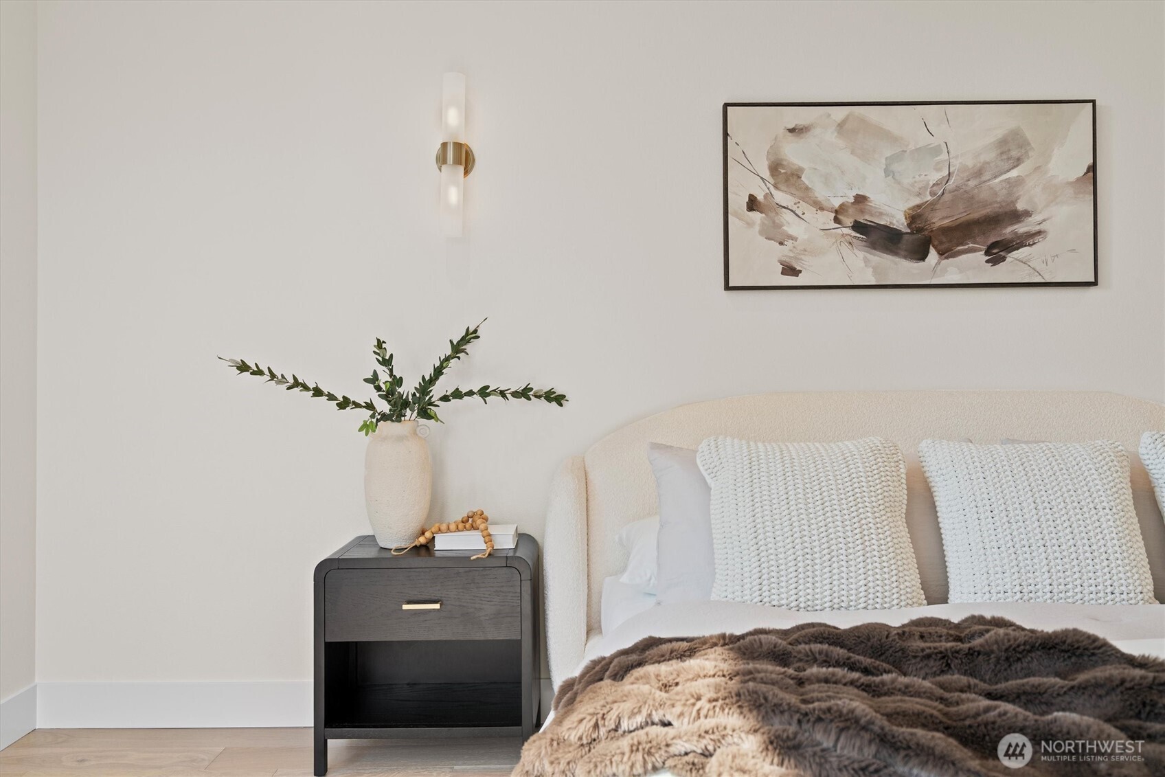 2040 S River Road , Kelso, WA 98626