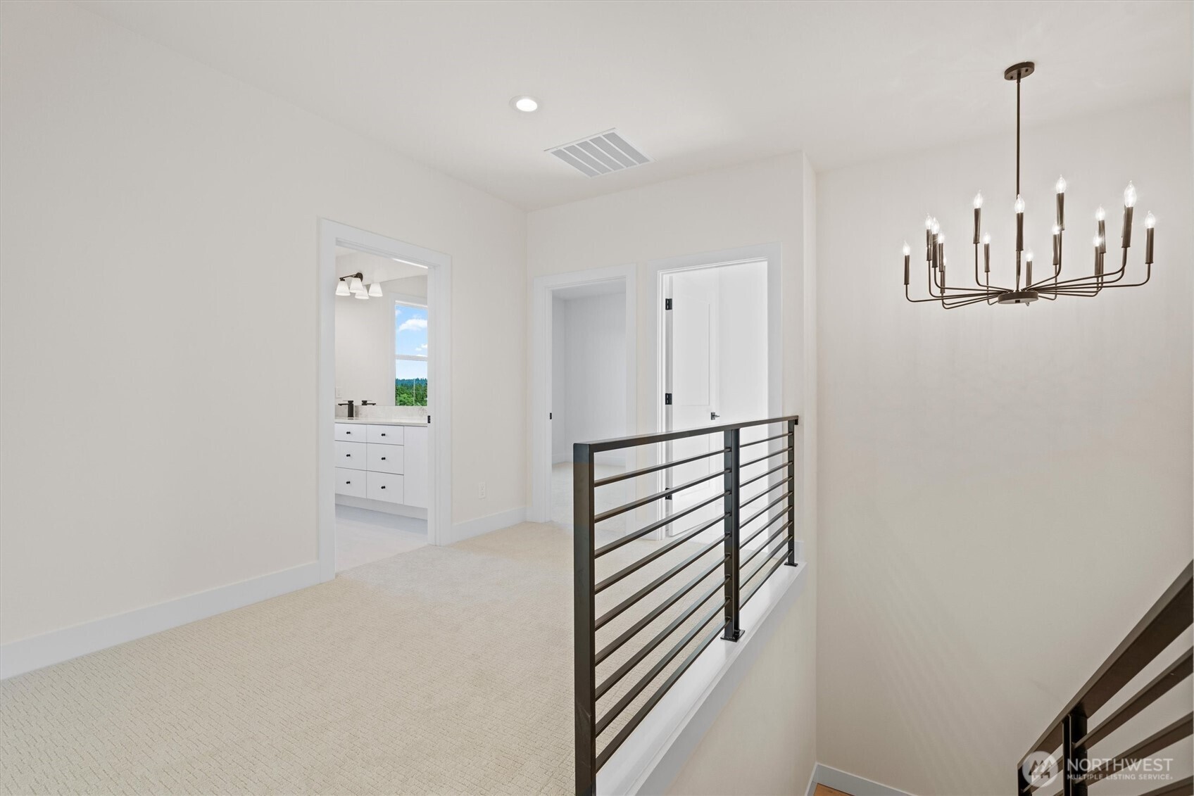 2040 S River Road , Kelso, WA 98626