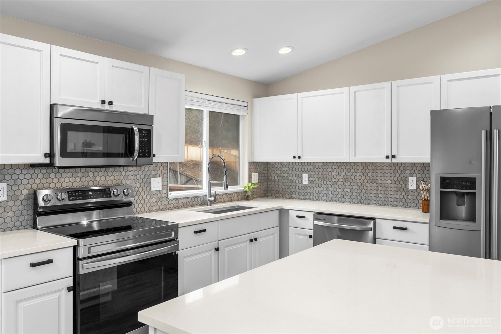 19203 71st Avenue E, Spanaway, WA 98387