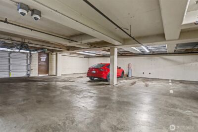 500 5th Ave W #303, Seattle, WA 98119 - Photo 32