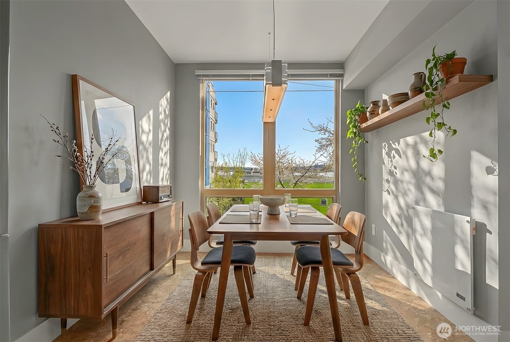 500 5th Ave W #303, Seattle, WA 98119