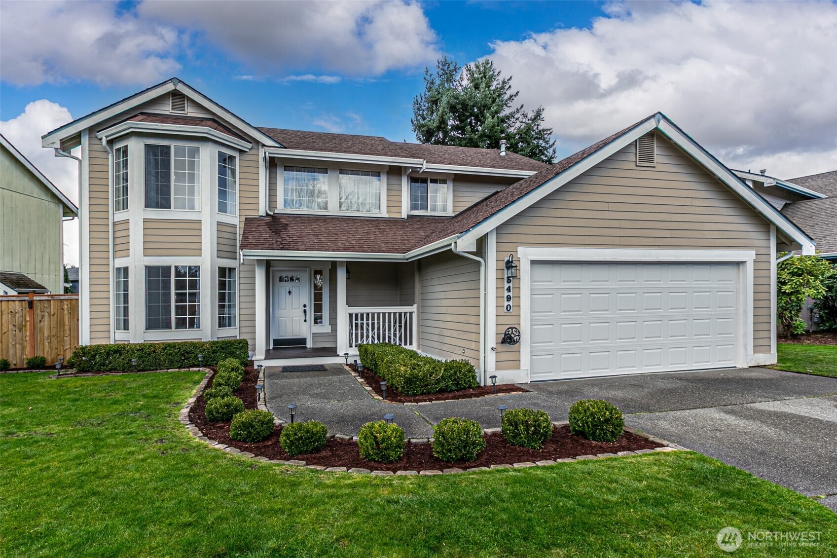 5490 Park Place Loop SE, Lacey, WA 98503