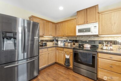 308 Easy Street SE, Rainier, WA 98576 - Photo 12