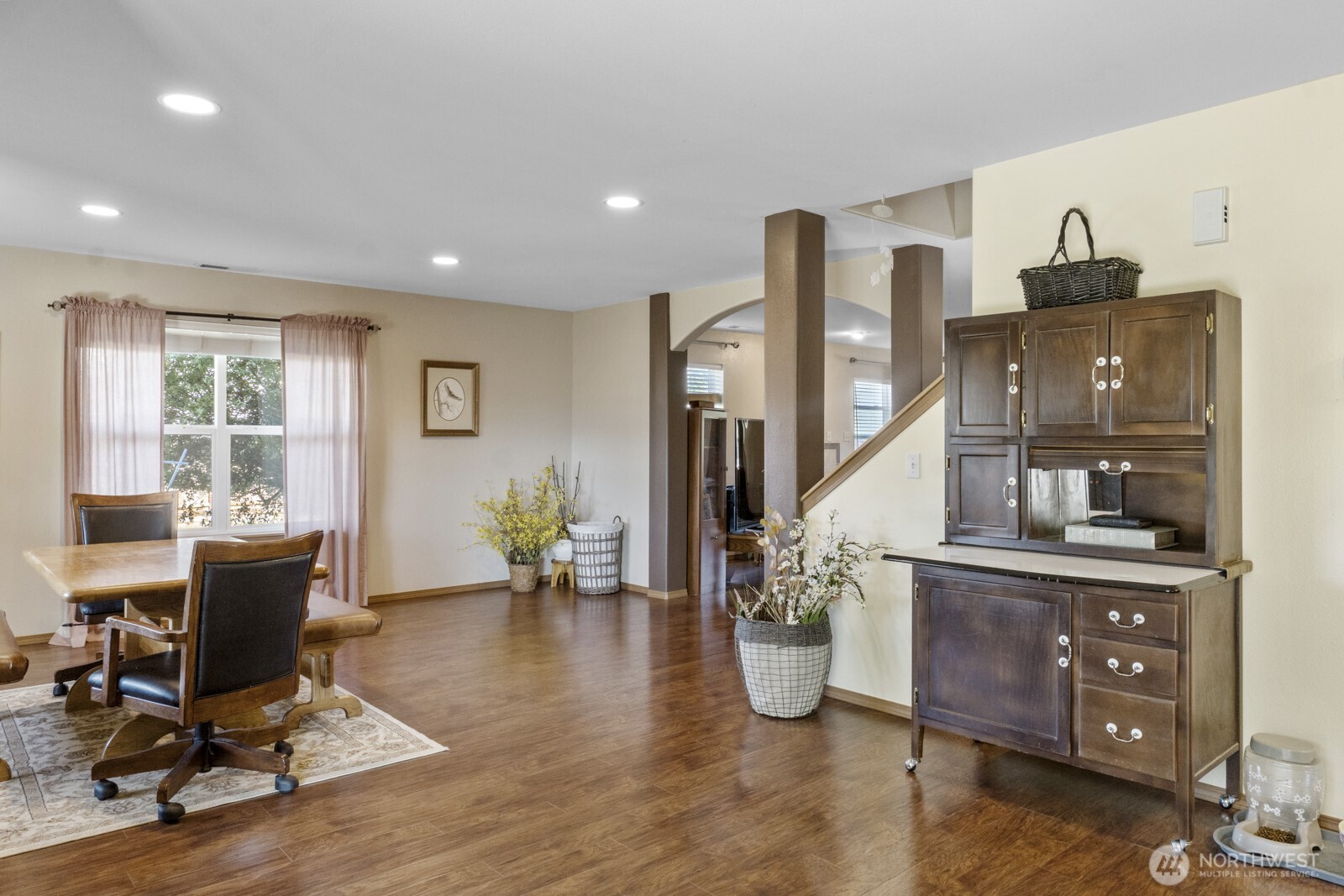 308 Easy Street SE, Rainier, WA 98576