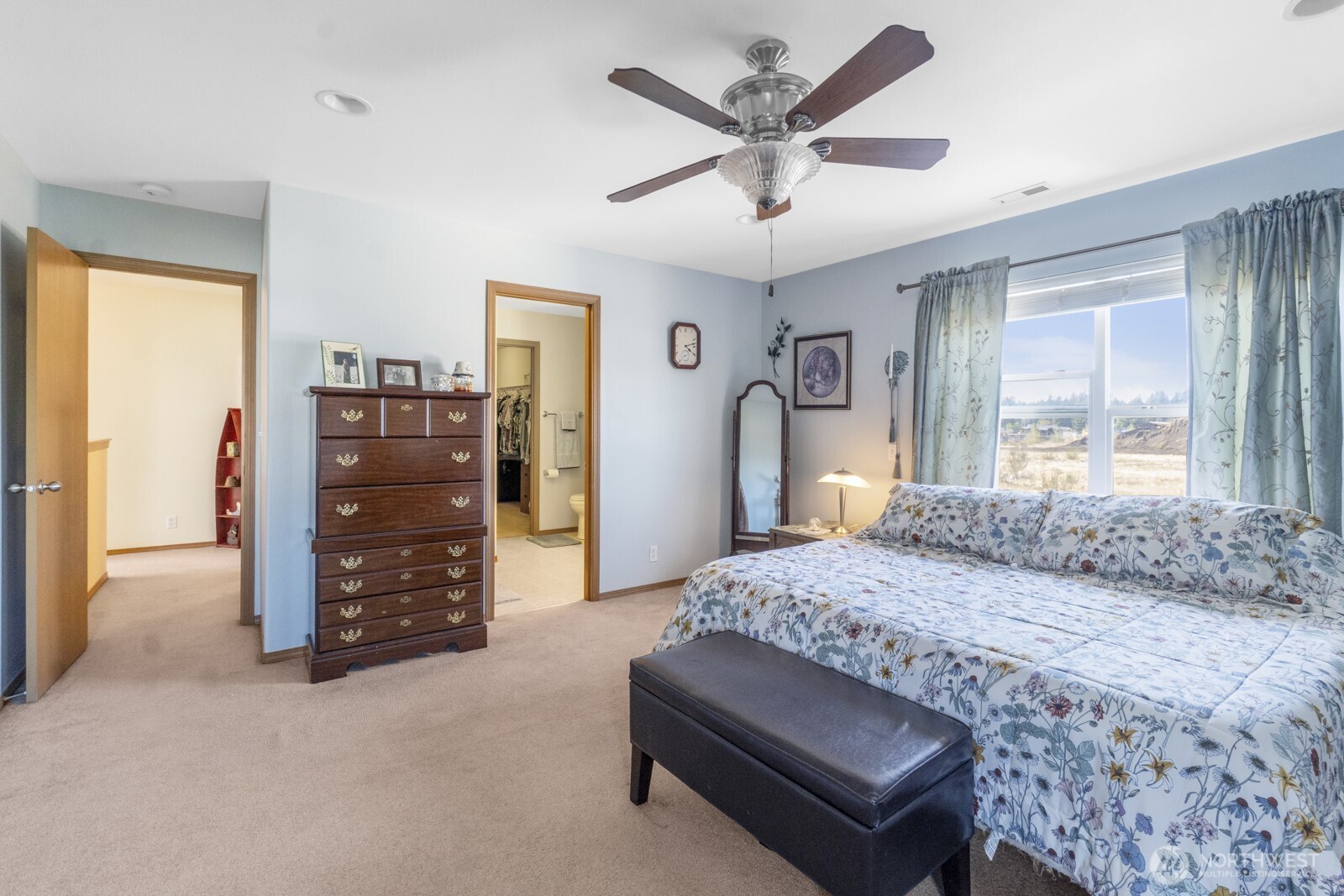 308 Easy Street SE, Rainier, WA 98576