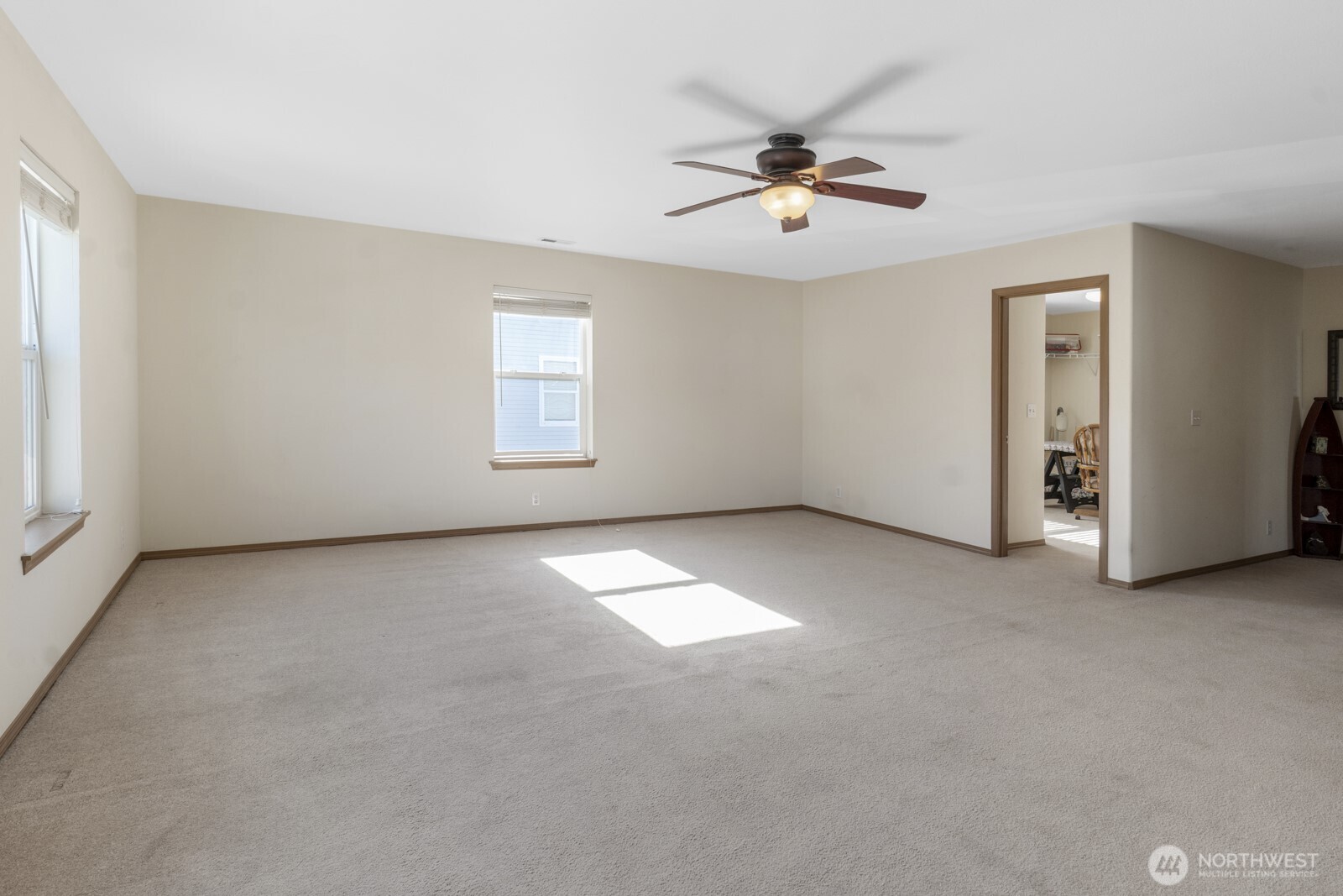 308 Easy Street SE, Rainier, WA 98576