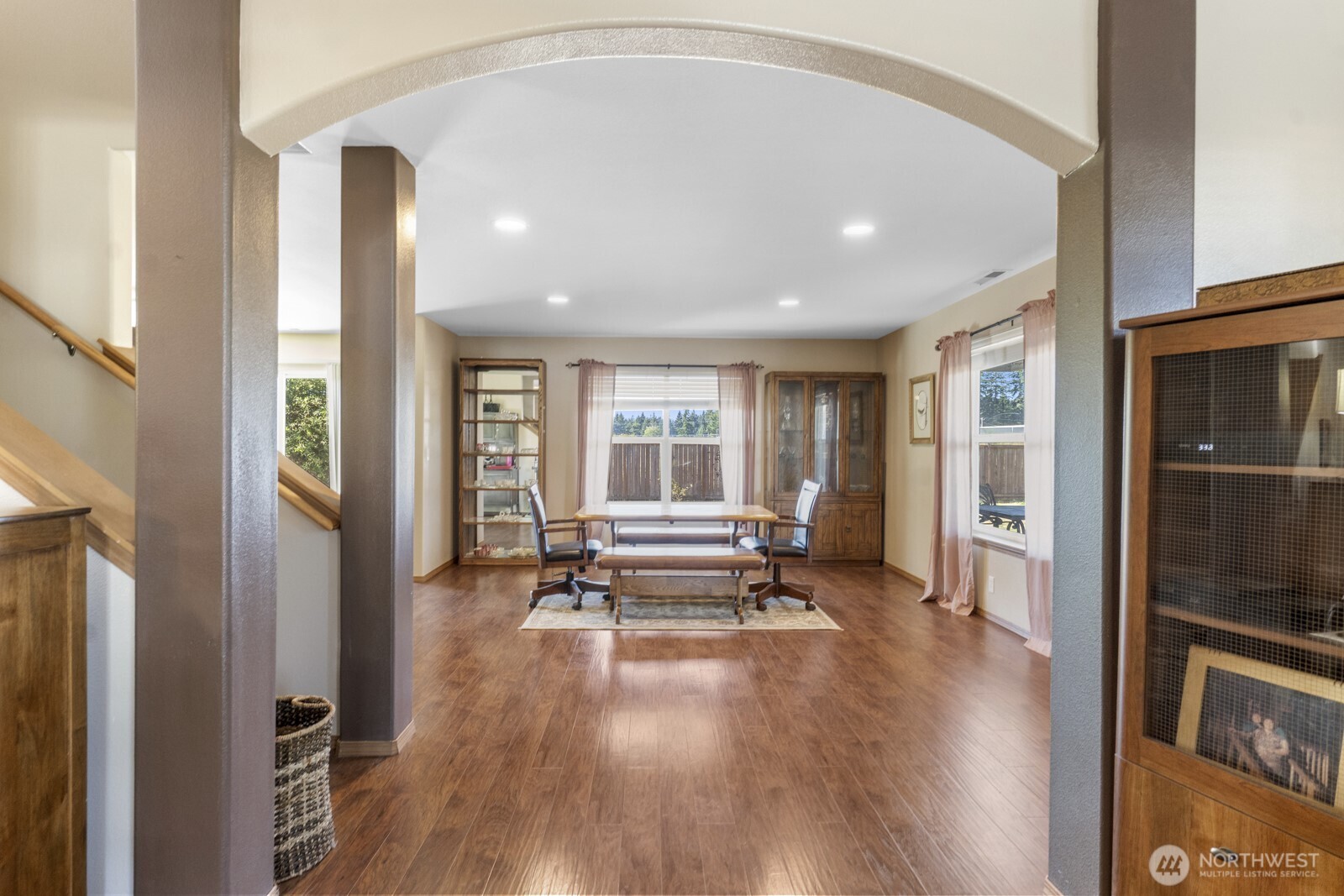 308 Easy Street SE, Rainier, WA 98576