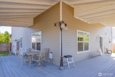 308 Easy Street SE, Rainier, WA 98576 - Photo 32