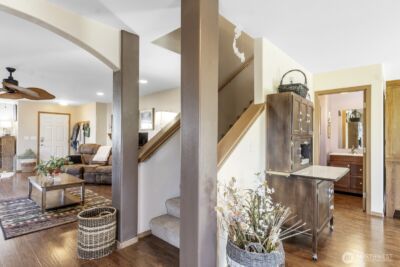 308 Easy Street SE, Rainier, WA 98576 - Photo 8