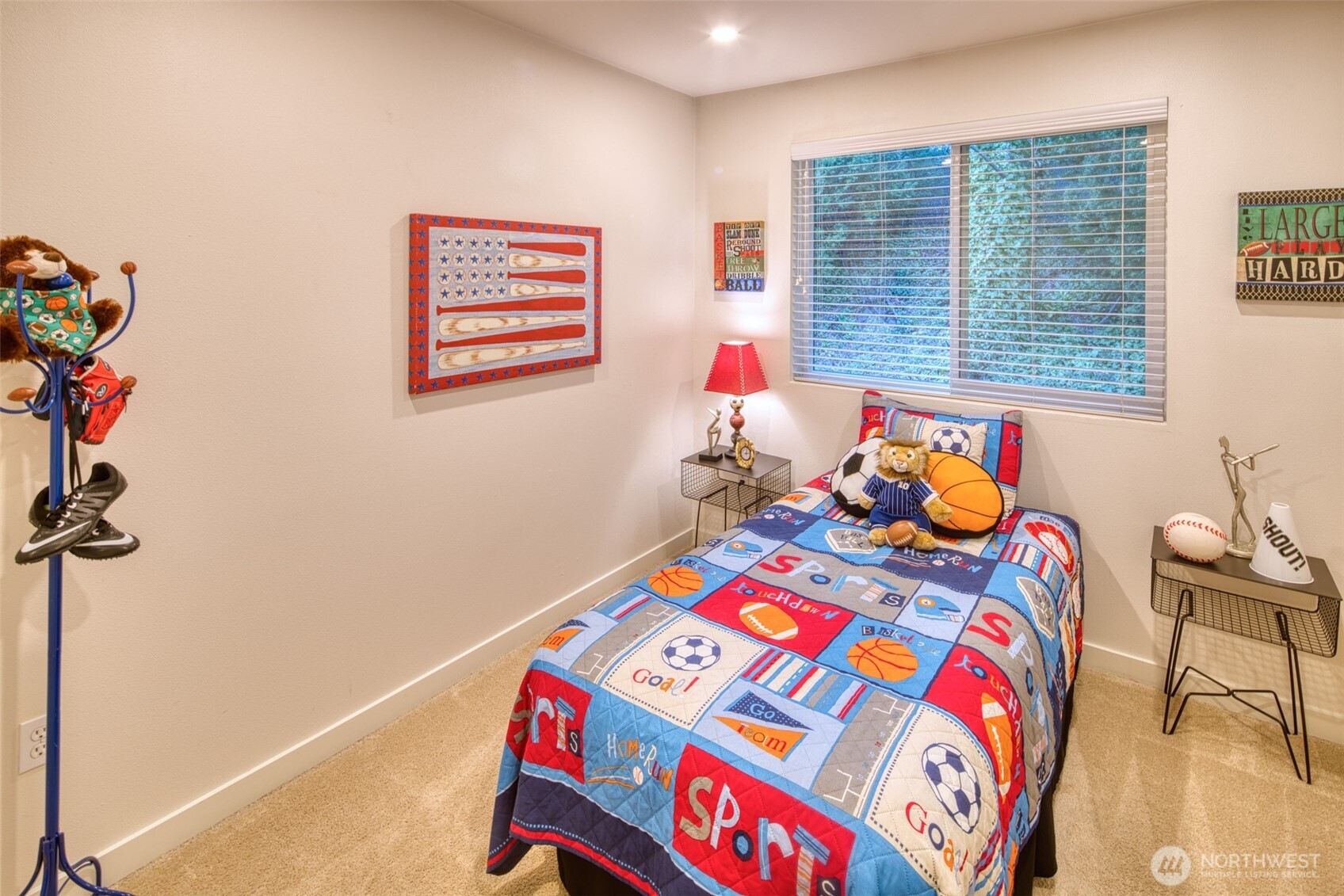 23300 SE Black Nugget Road #F6, Issaquah, WA 98029