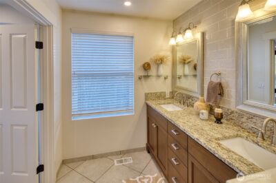 23300 SE Black Nugget Road #F6, Issaquah, WA 98029 - Photo 16