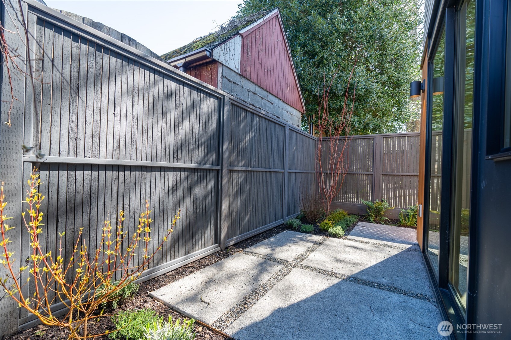 2626 58th Avenue SW #B, Seattle, WA 98116